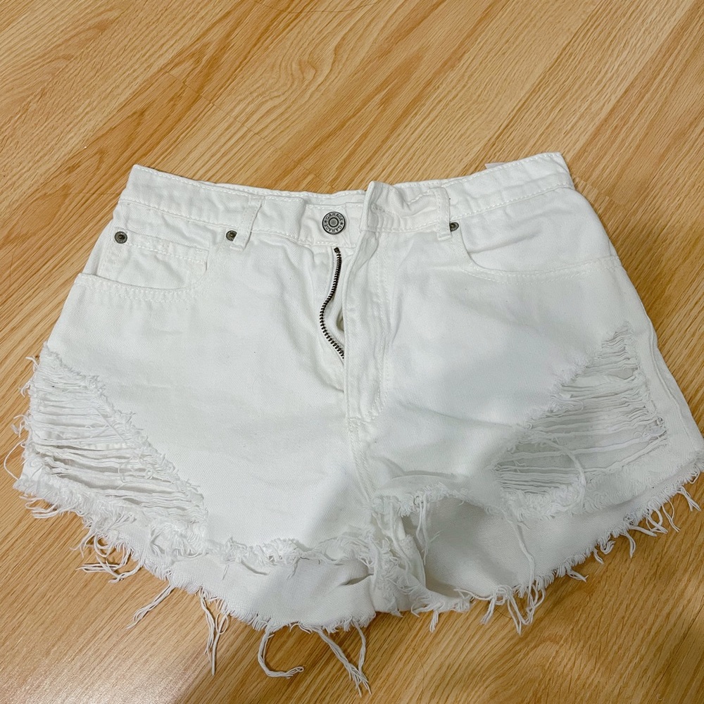 Garage short